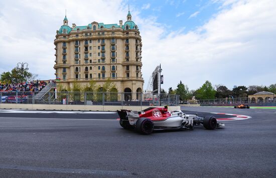 Auto sport. Formula 1. Azerbaijan Grand Prix. Qualification