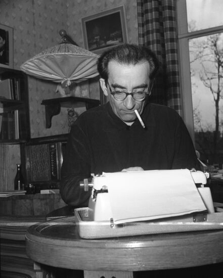 Film director Georgy Tovstonogov