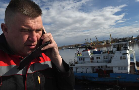 Vessels undergo preparations for navigation season at Yaroslavl maintenance base
