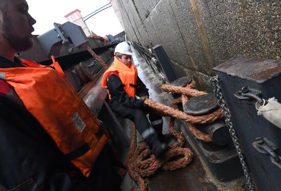 Vessels undergo preparations for navigation season at Yaroslavl maintenance base