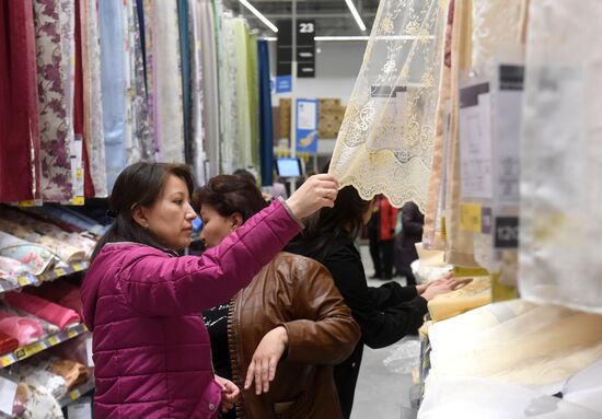 Castorama store opens in Kazan