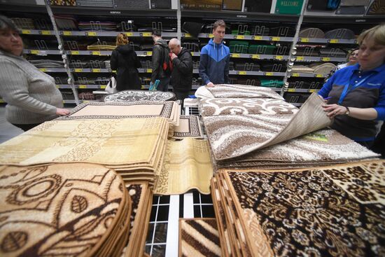 Castorama store opens in Kazan