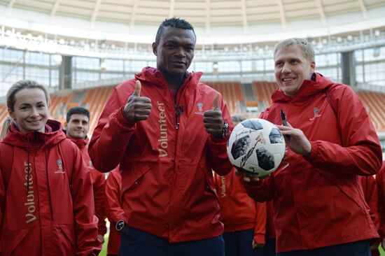 Marcel Desailly visits Yekaterinburg Arena
