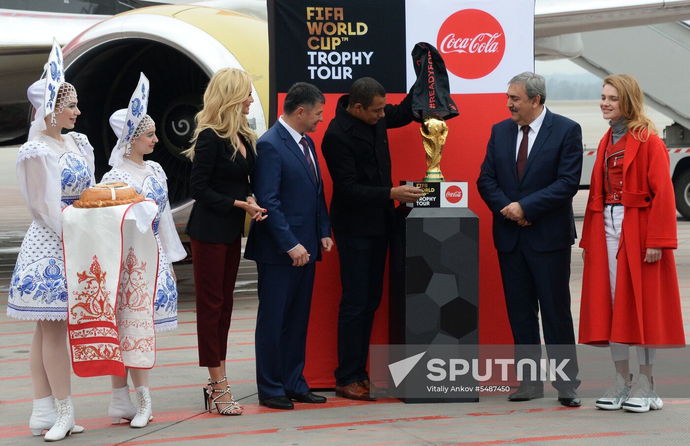 2018 World Cup Trophy on display in Vladivostok