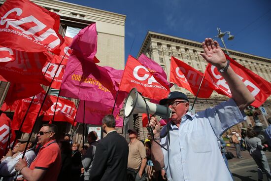 Labor Day rallies abroad