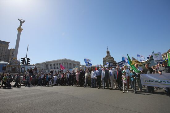 Labor Day rallies abroad