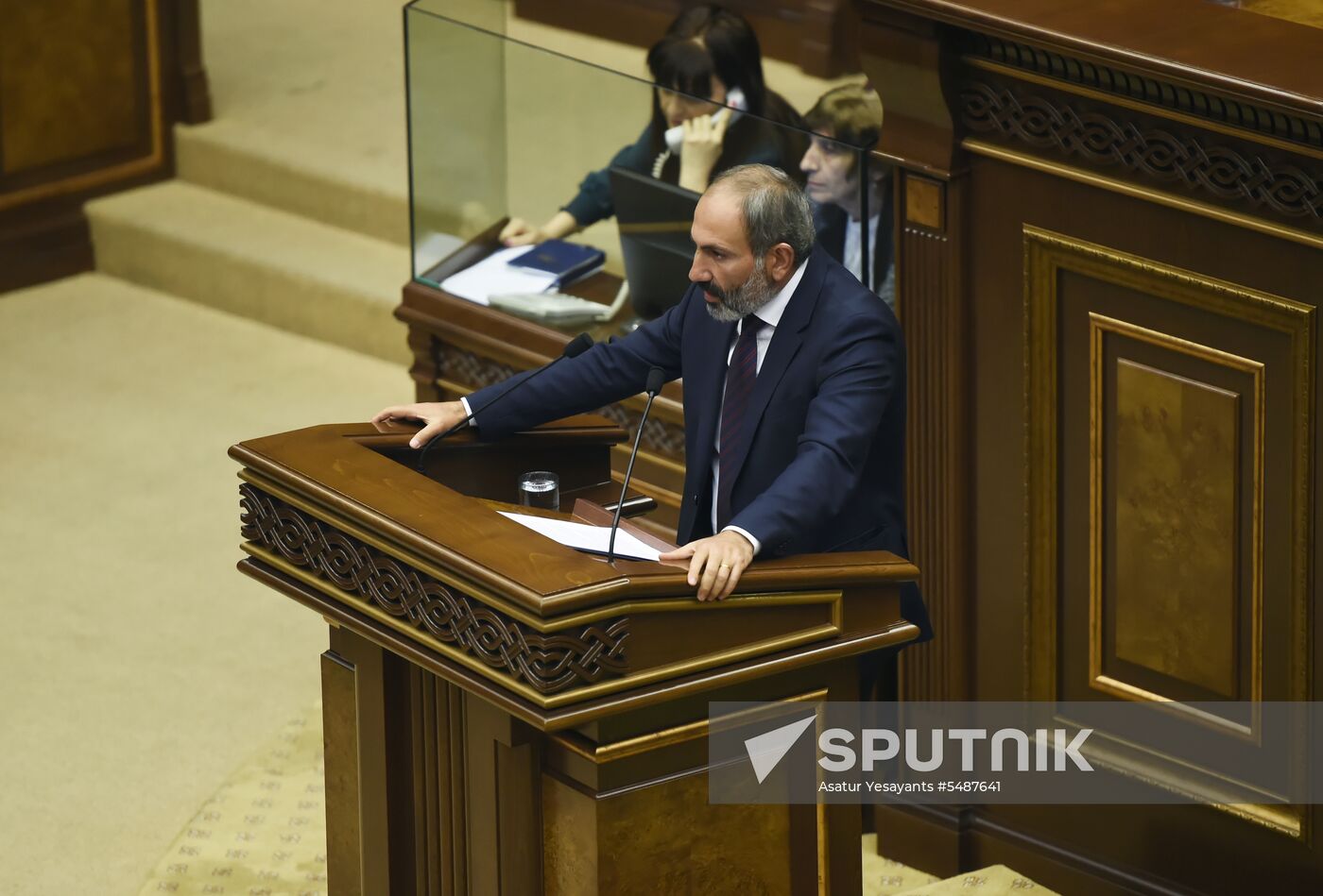 Extraordinary parliamentary meeting on prime minister election in Armenia