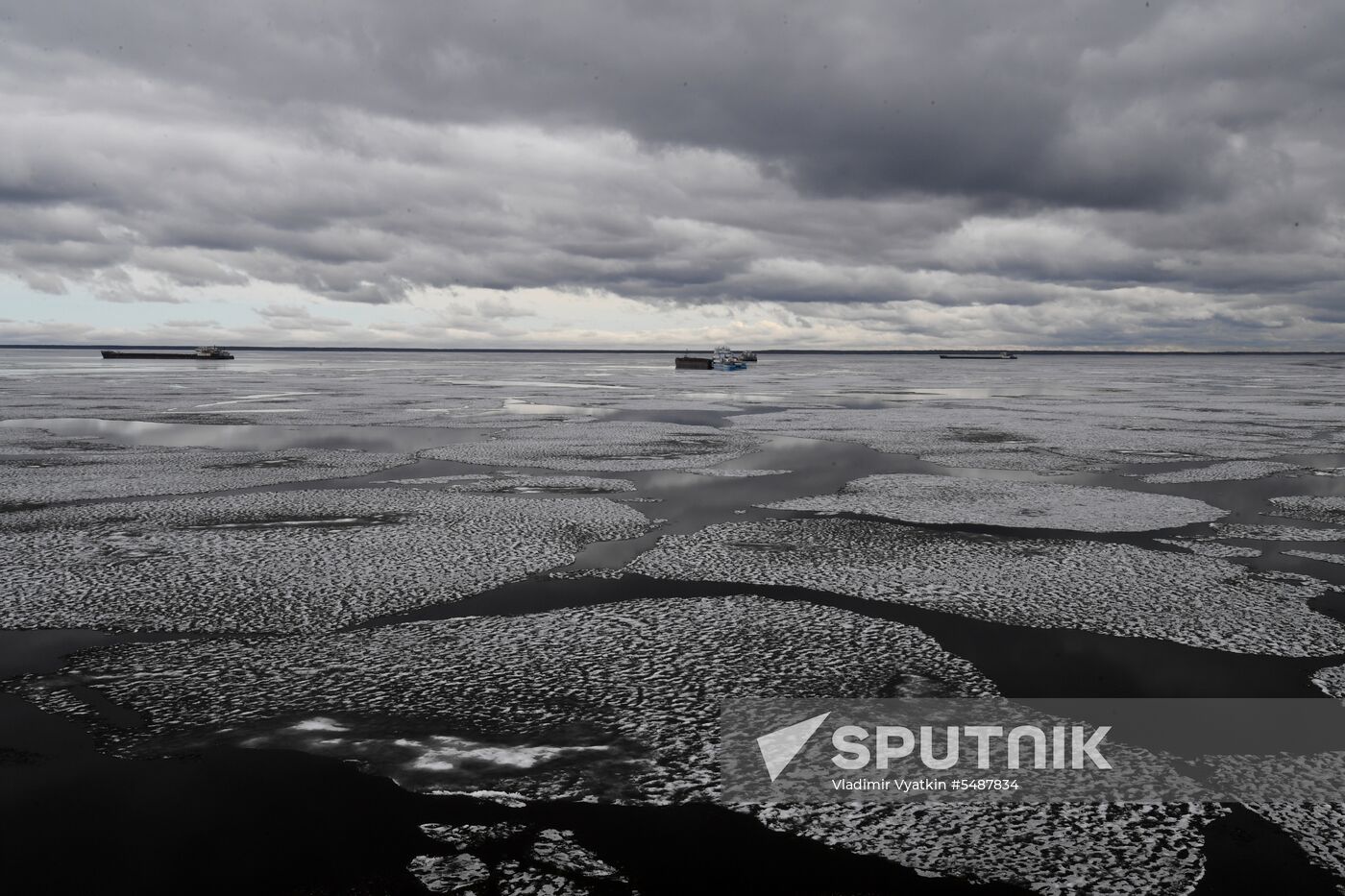 Navigaton in Volga-Baltic Waterway