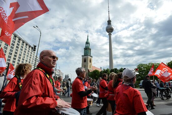 Labor Day rallies abroad
