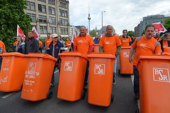 Labor Day rallies abroad