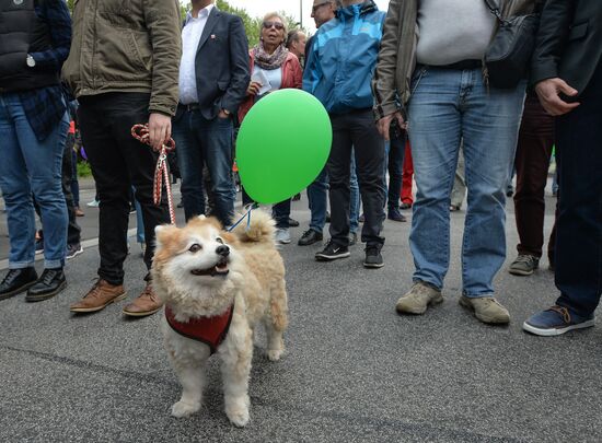 Labor Day rallies abroad