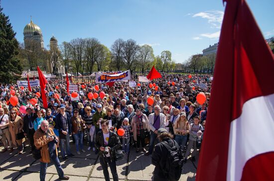 Labor Day rallies abroad