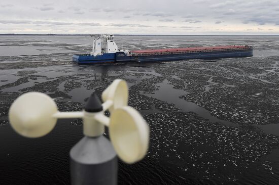 Navigation in Volga-Baltic Waterway