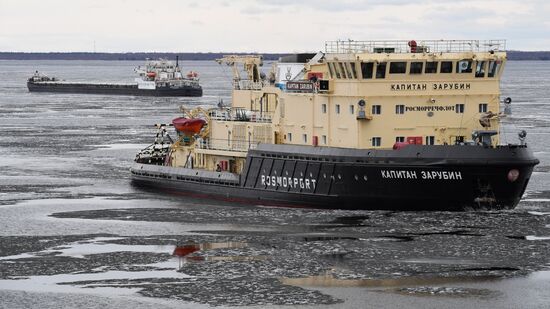 Navigation in Volga-Baltic Waterway
