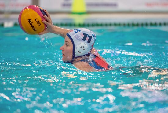 Water polo. FINA World League. Women. Russia vs. Hungary