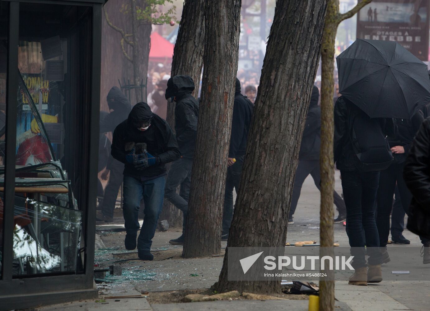 May Day rally brings unrest in Paris