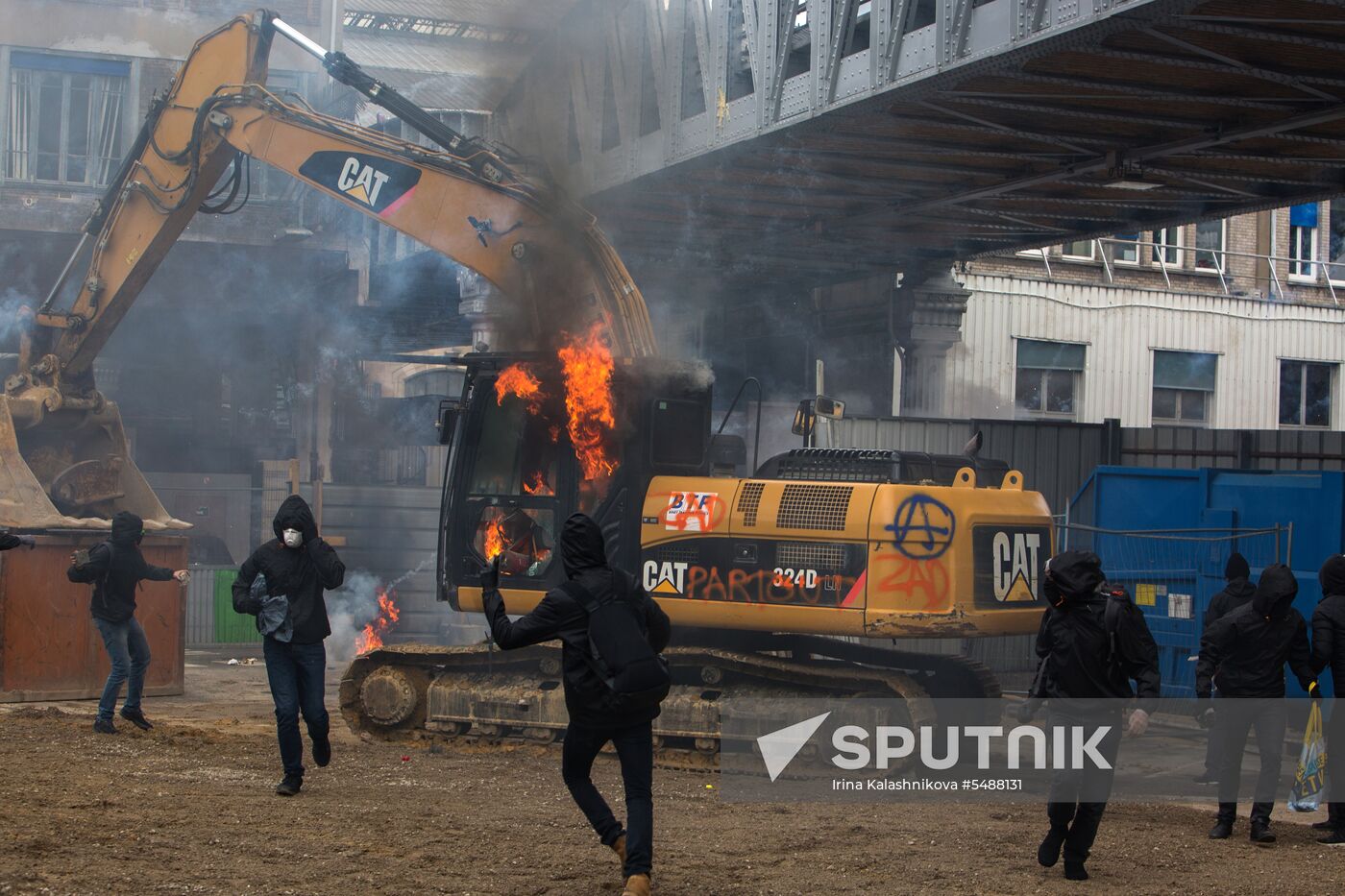 May Day rally brings unrest in Paris