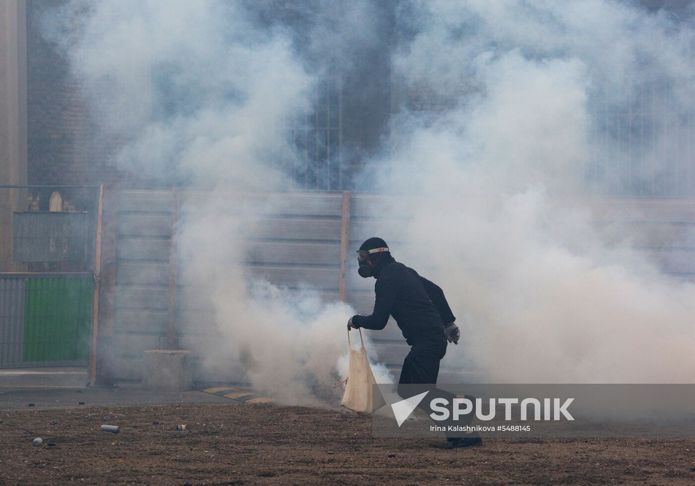 May Day rally brings unrest in Paris