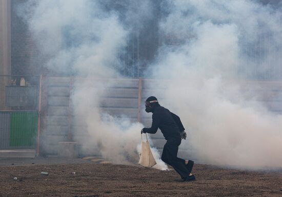 May Day rally brings unrest in Paris