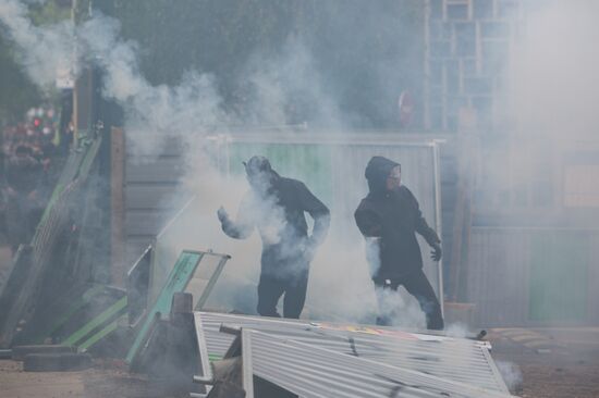 May Day rally brings unrest in Paris