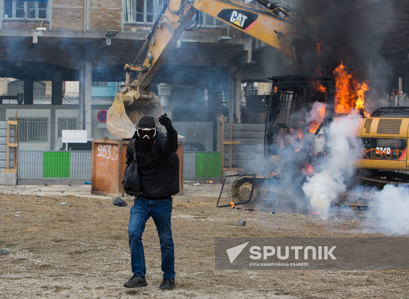 May Day rally brings unrest in Paris