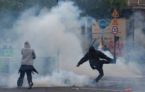 May Day rally brings unrest in Paris