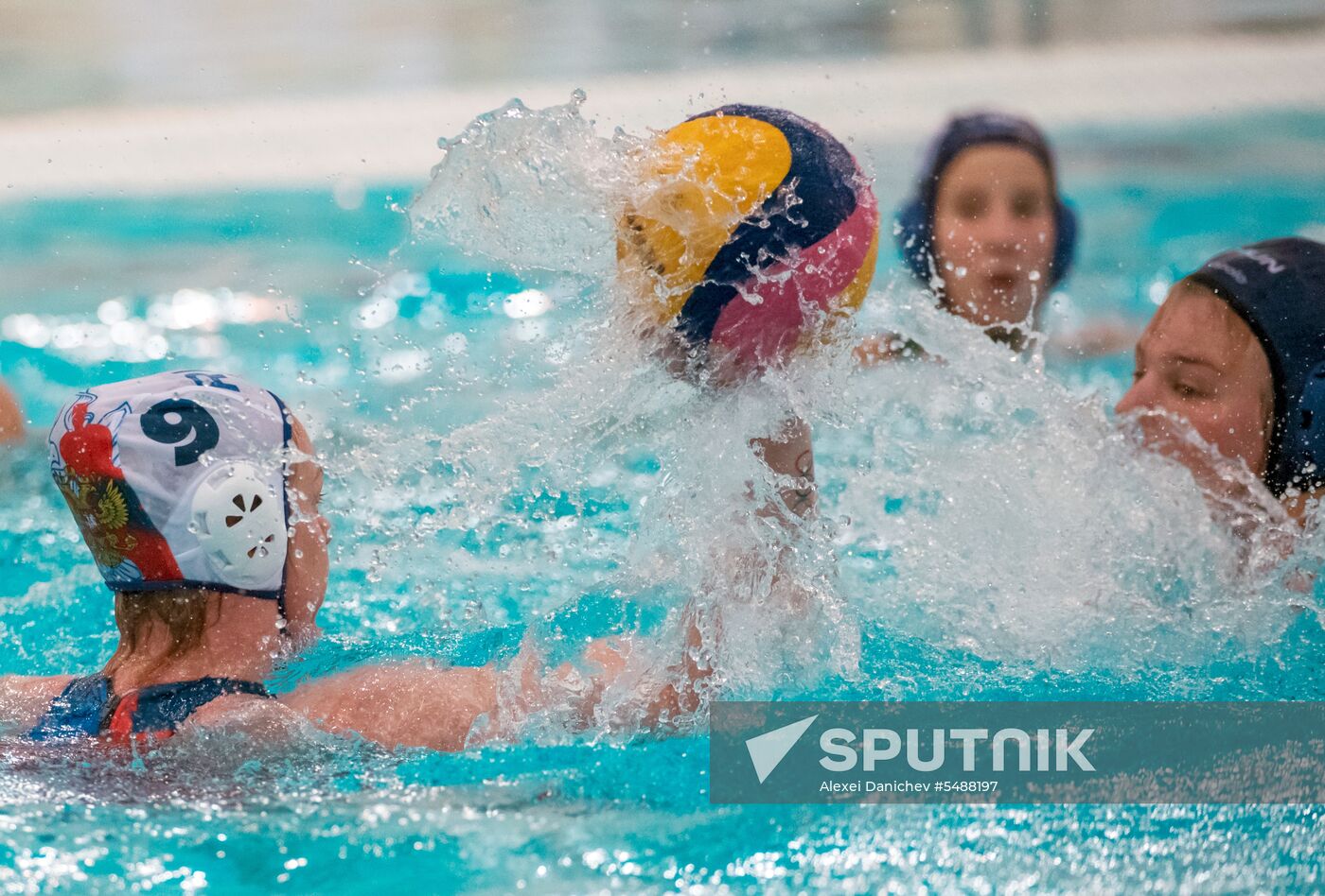 Water polo. FINA World League. Women. Russia vs. Hungary