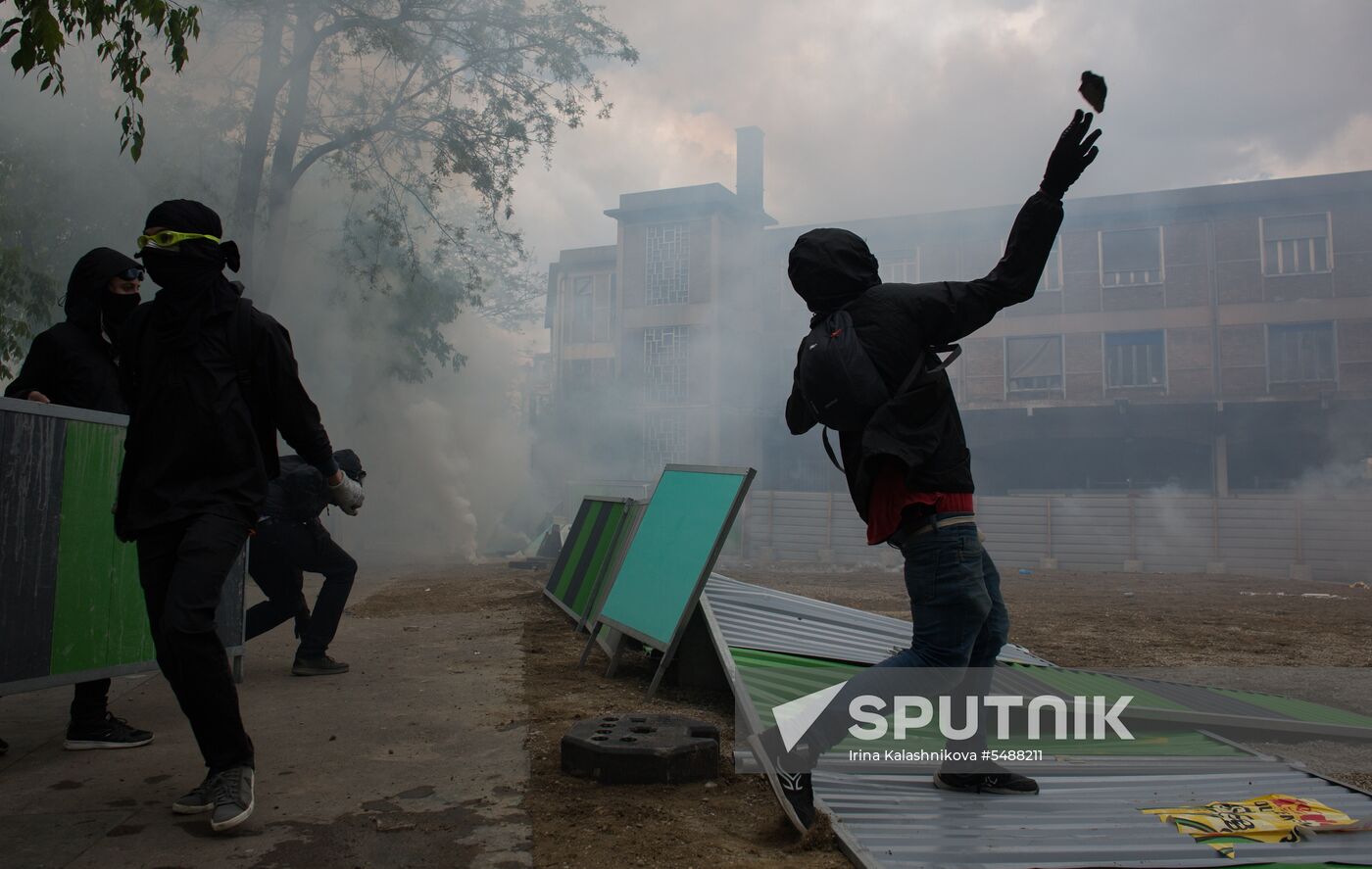 May Day rally brings unrest in Paris