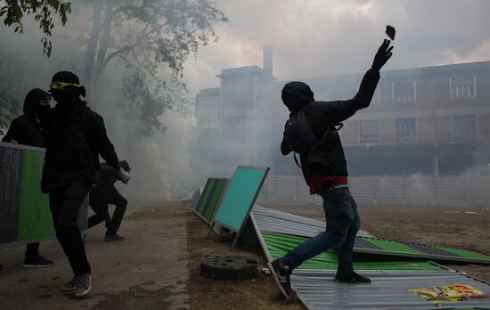 May Day rally brings unrest in Paris