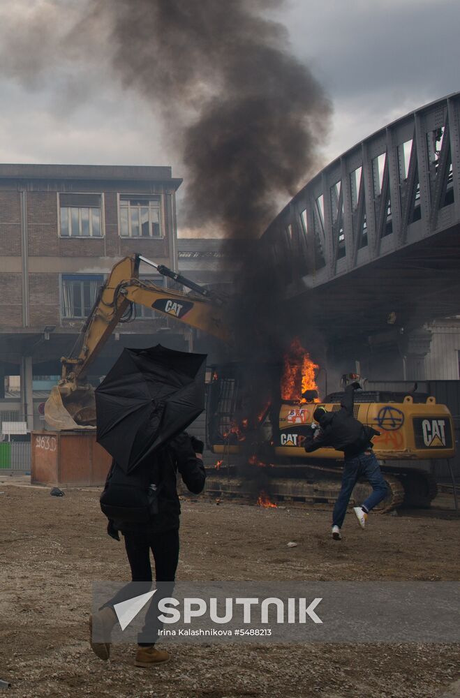 May Day rally brings unrest in Paris