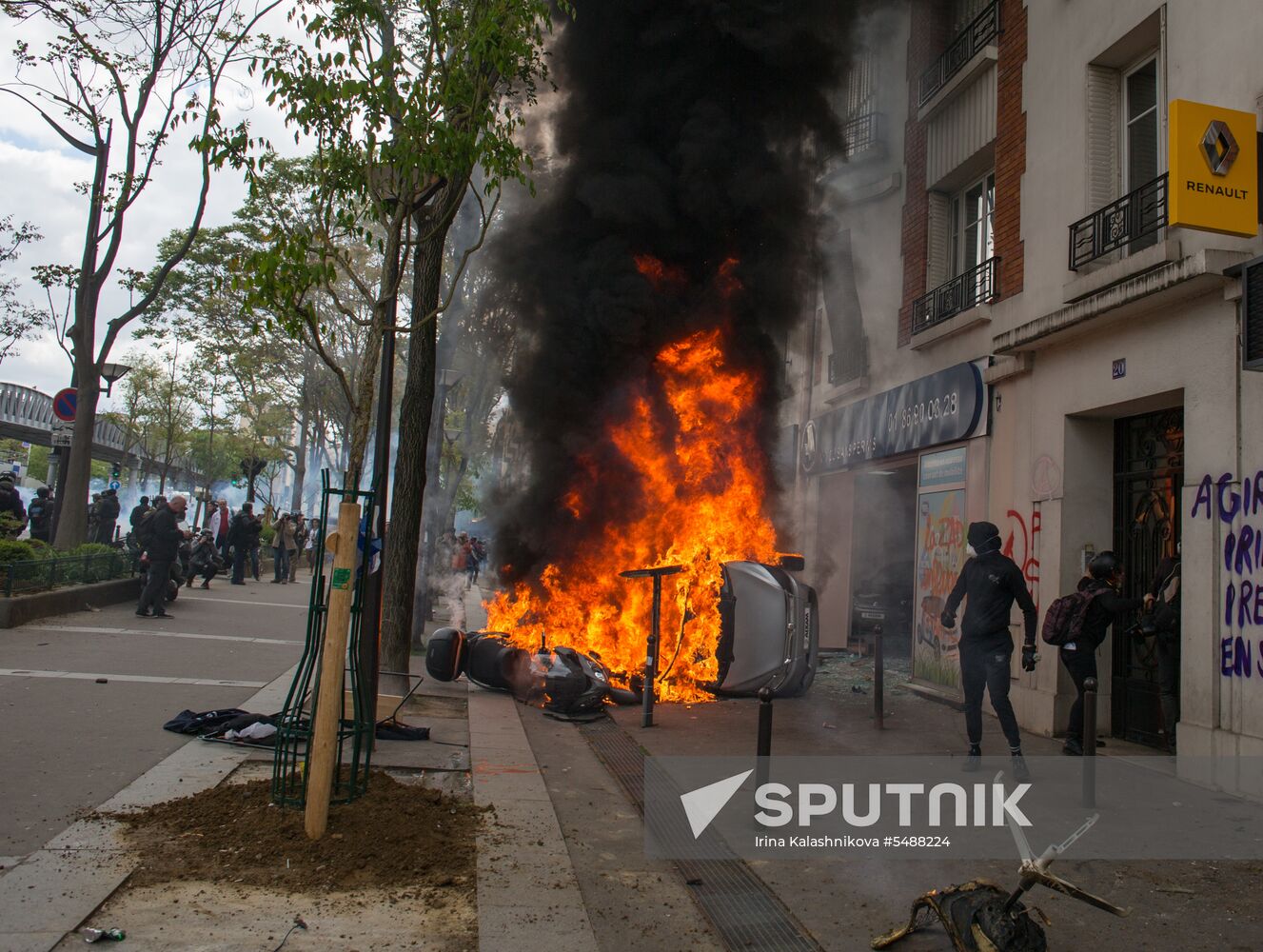 May Day rally brings unrest in Paris