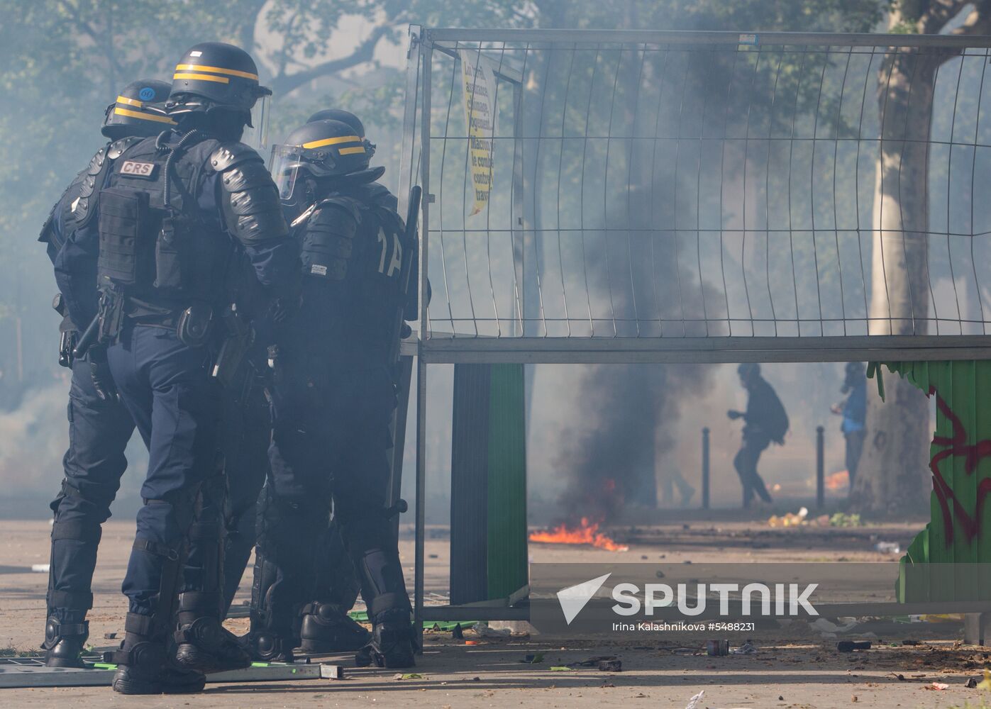 May Day rally brings unrest in Paris