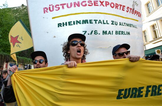 May Day rally brings unrest in Berlin