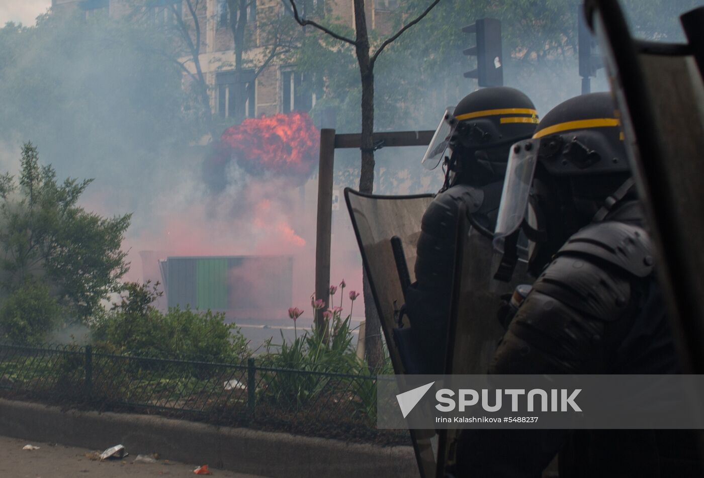 May Day rally brings unrest in Paris