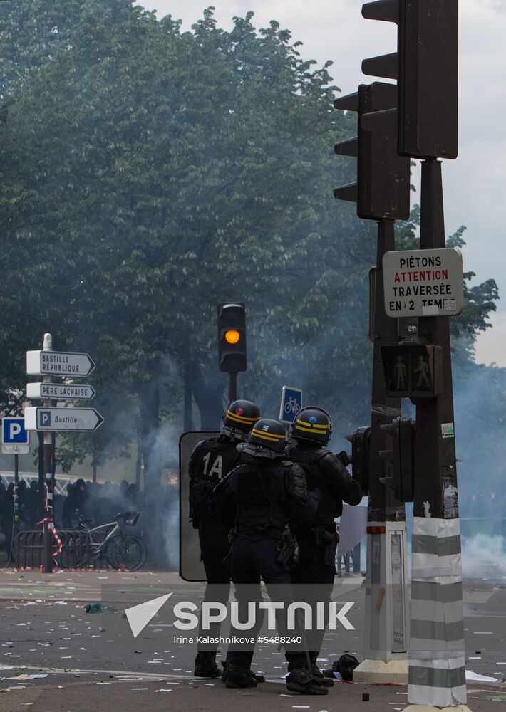 May Day rally brings unrest in Paris