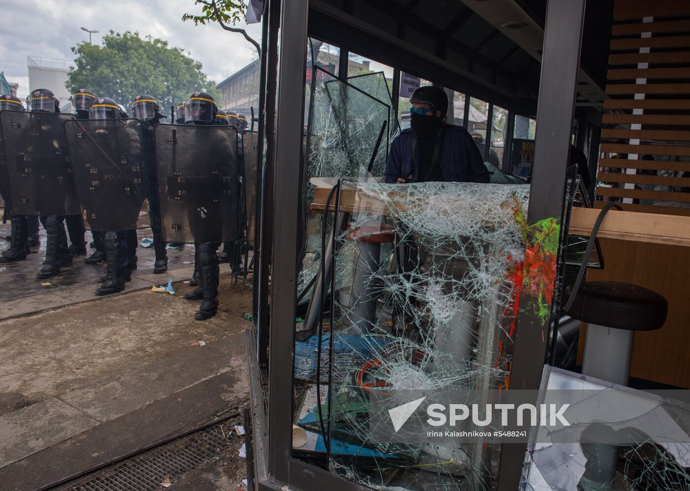 May Day rally brings unrest in Paris