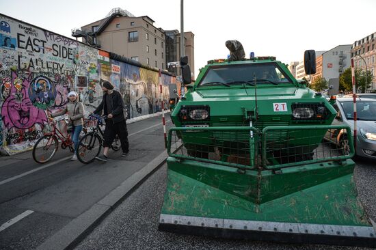 May Day rally brings unrest in Berlin