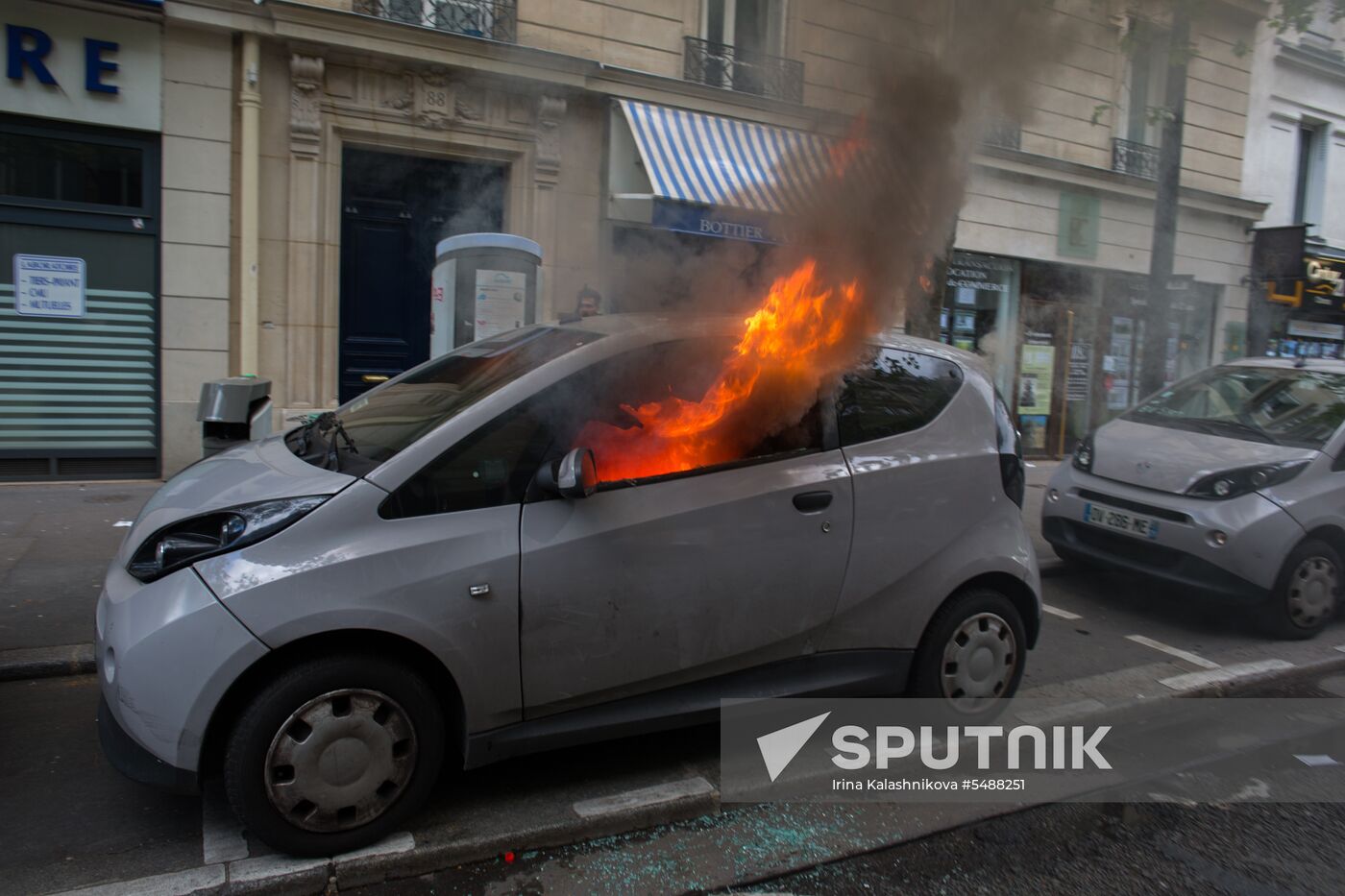 May Day rally brings unrest in Paris