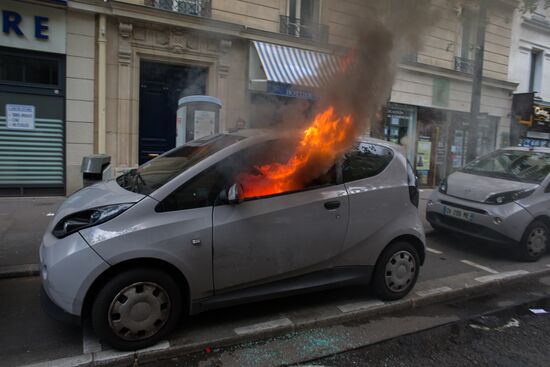 May Day rally brings unrest in Paris