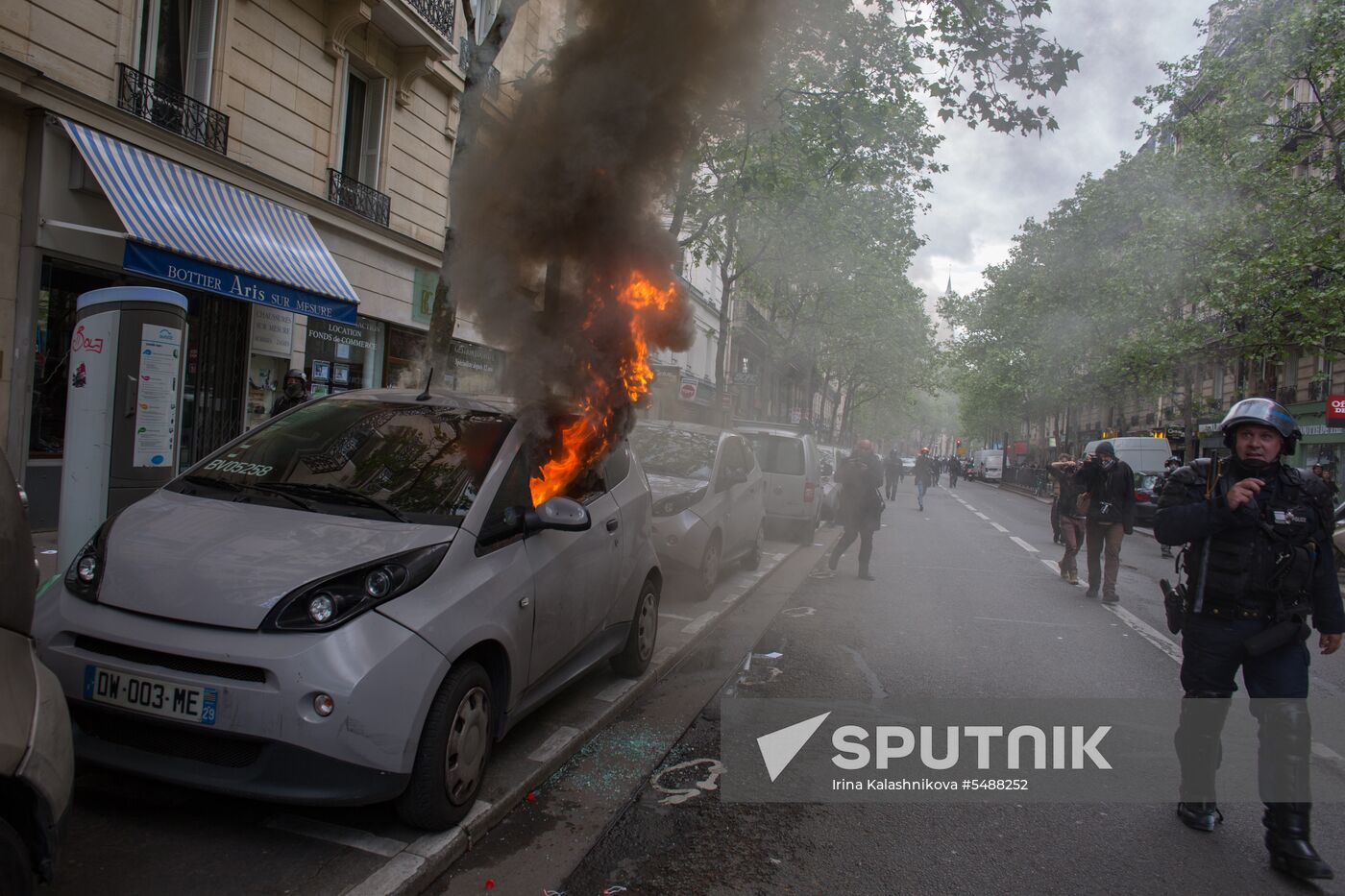 May Day rally brings unrest in Paris