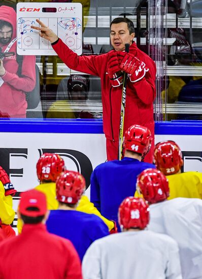 Ice hockey. World Championships. Russian national team's training session