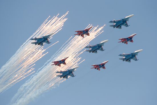 Rehearsal of Victory Day Parade flyovers