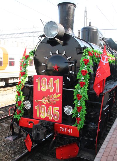 Arrival of Military Echelon retro train in Saratov
