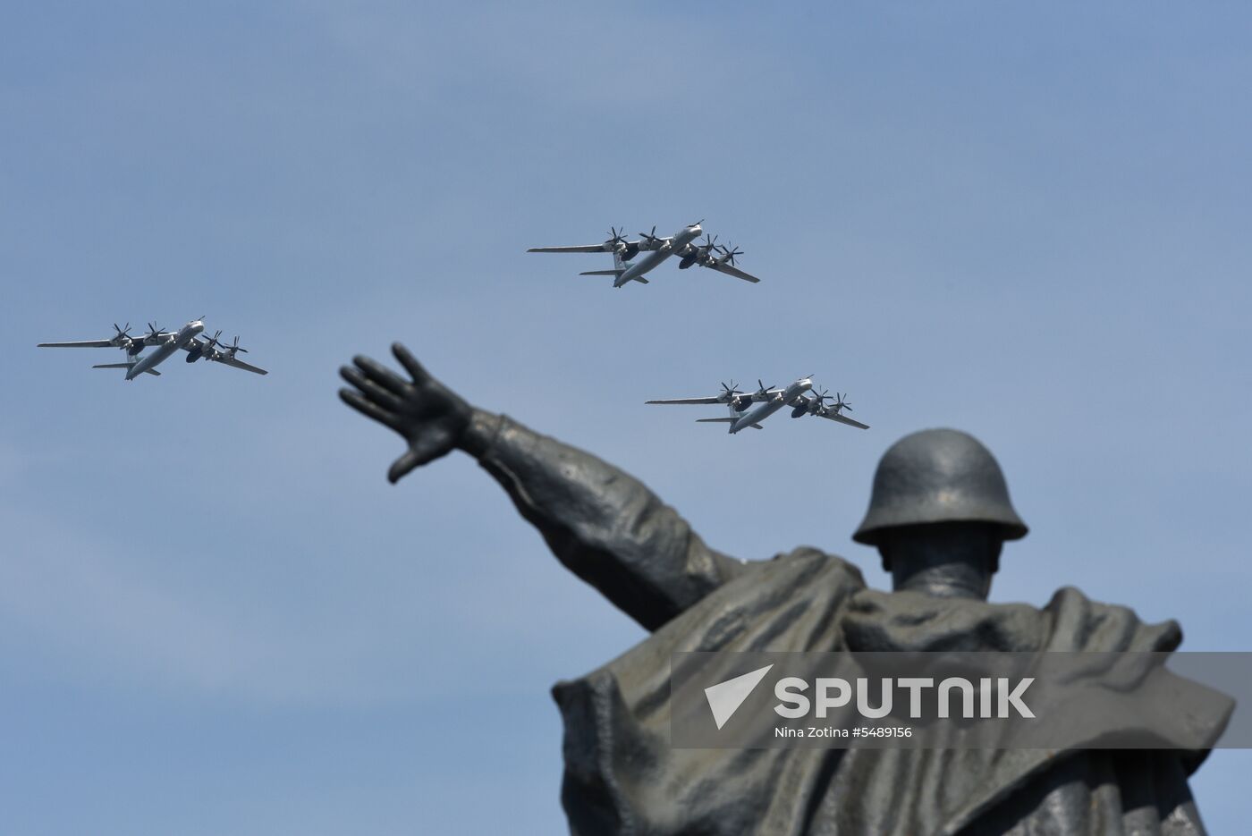 Rehearsal of Victory Day Parade flyovers