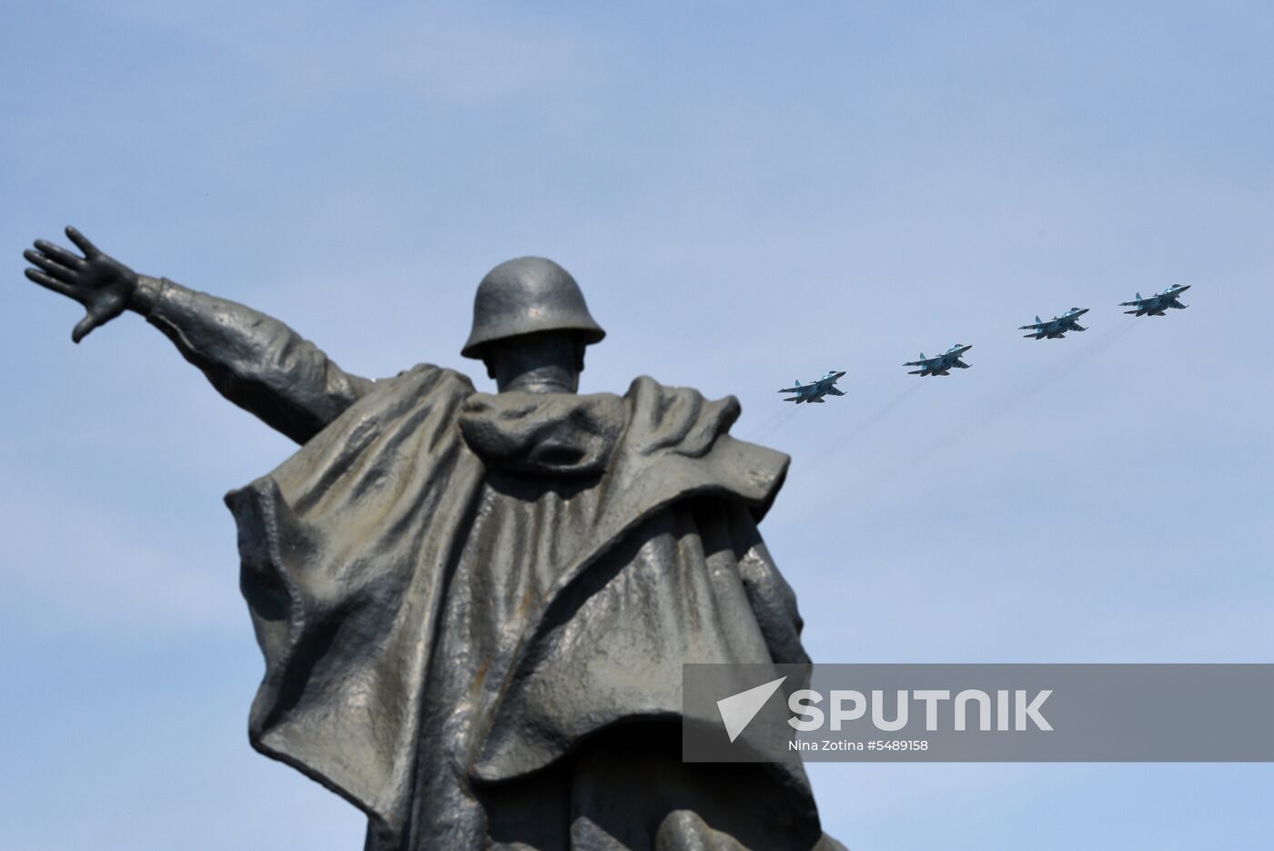 Rehearsal of Victory Day Parade flyovers