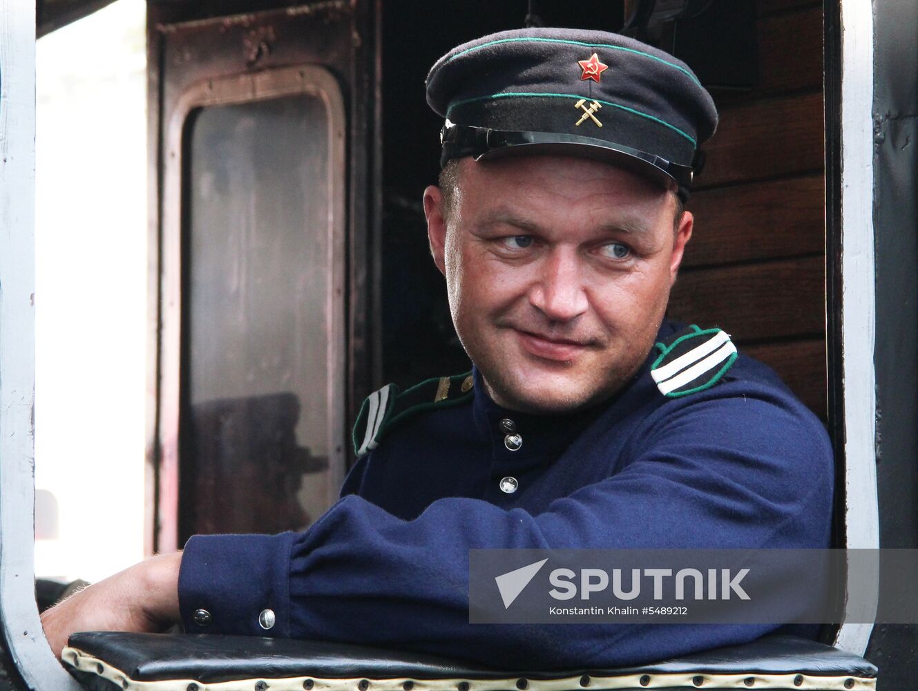Arrival of Military Echelon retro train in Saratov