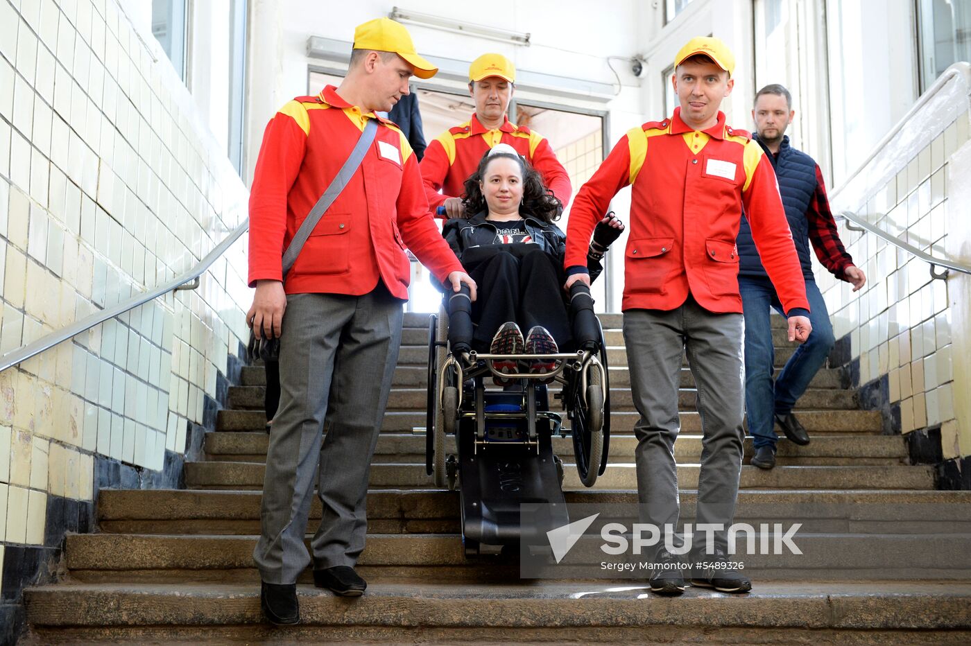 New stair lifts in Moscow Metro for people with disabilities
