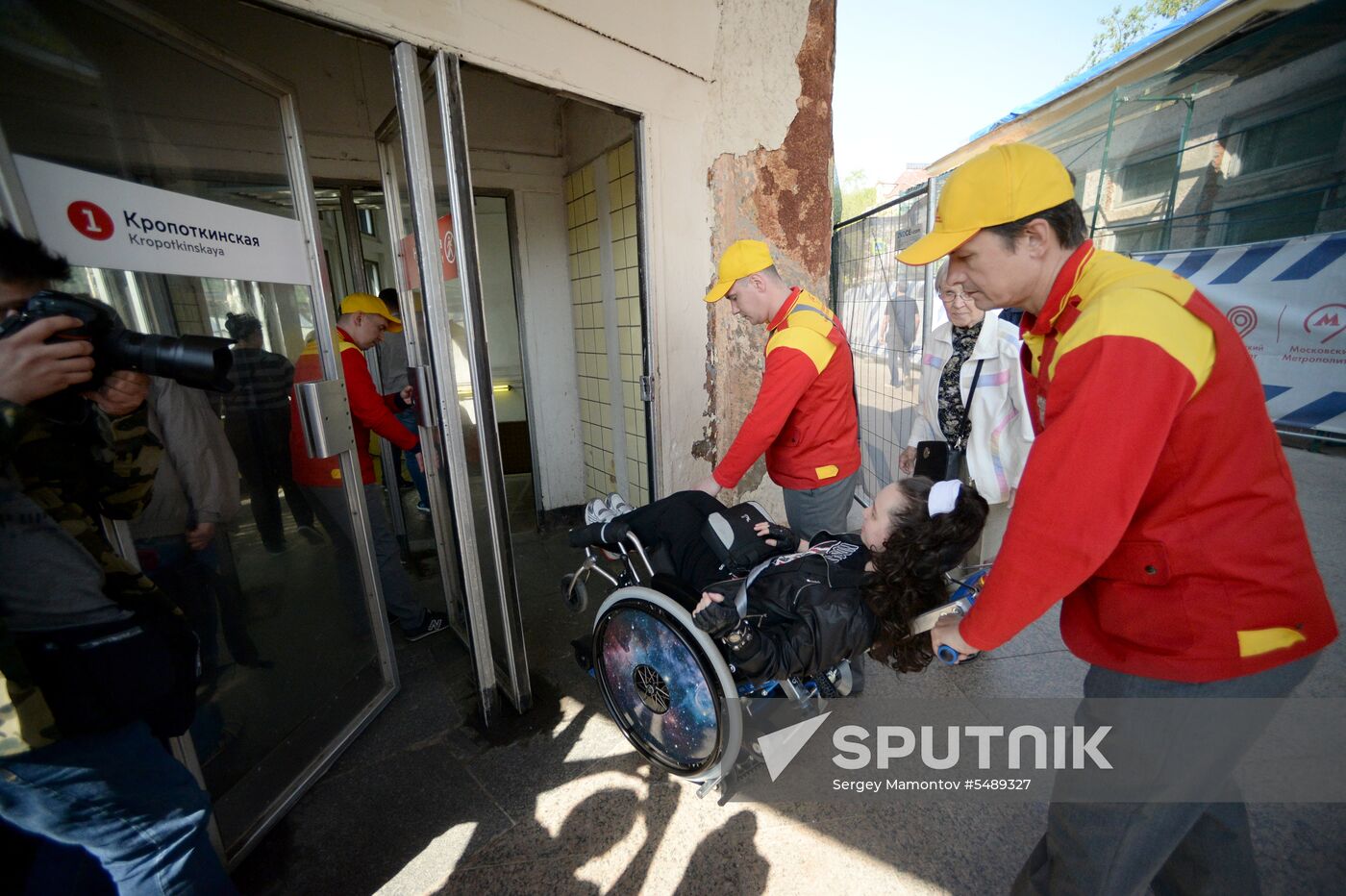 New stair lifts in Moscow Metro for people with disabilities