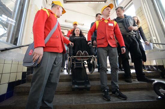New stair lifts in Moscow Metro for people with disabilities