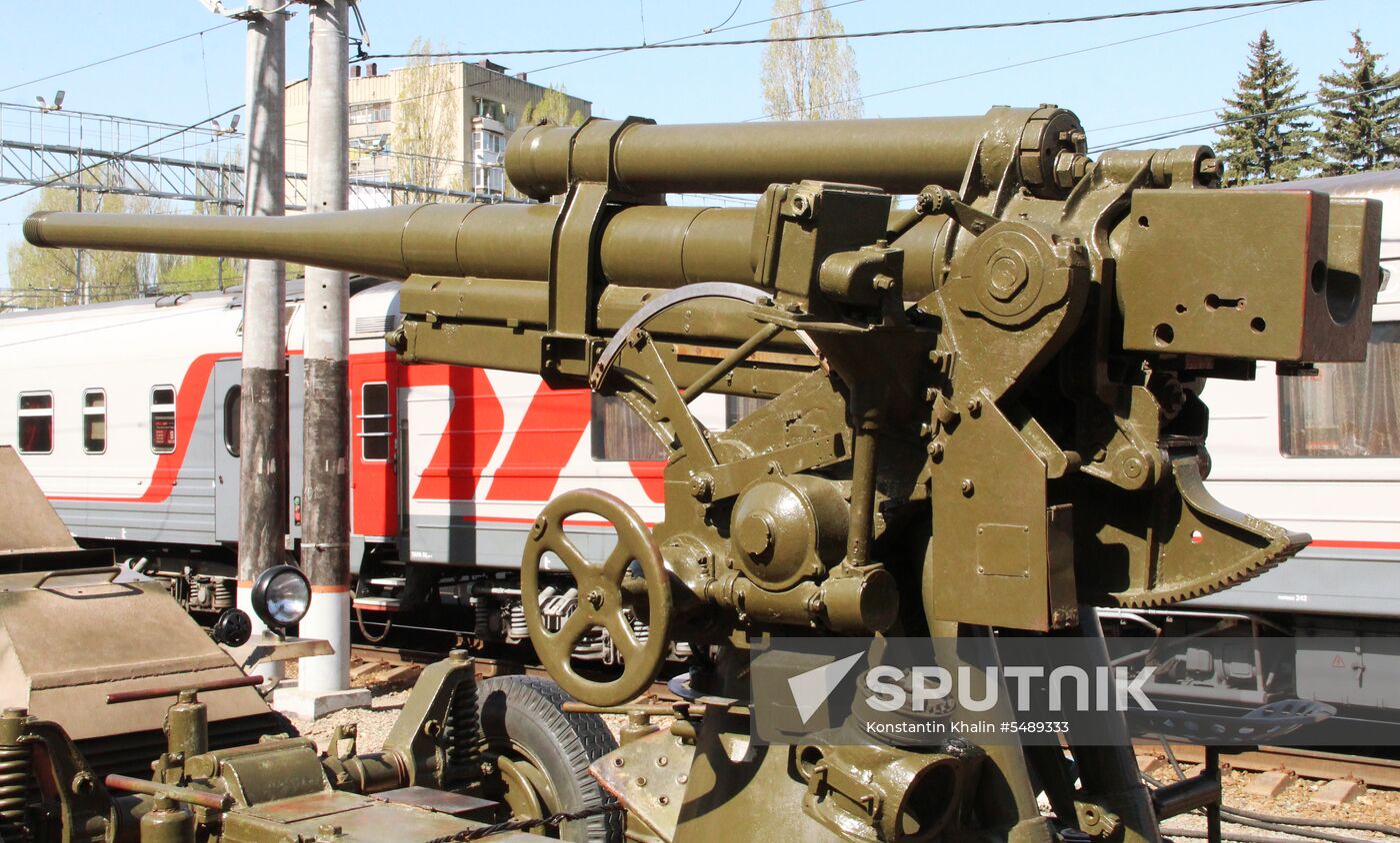Arrival of Military Echelon retro train in Saratov